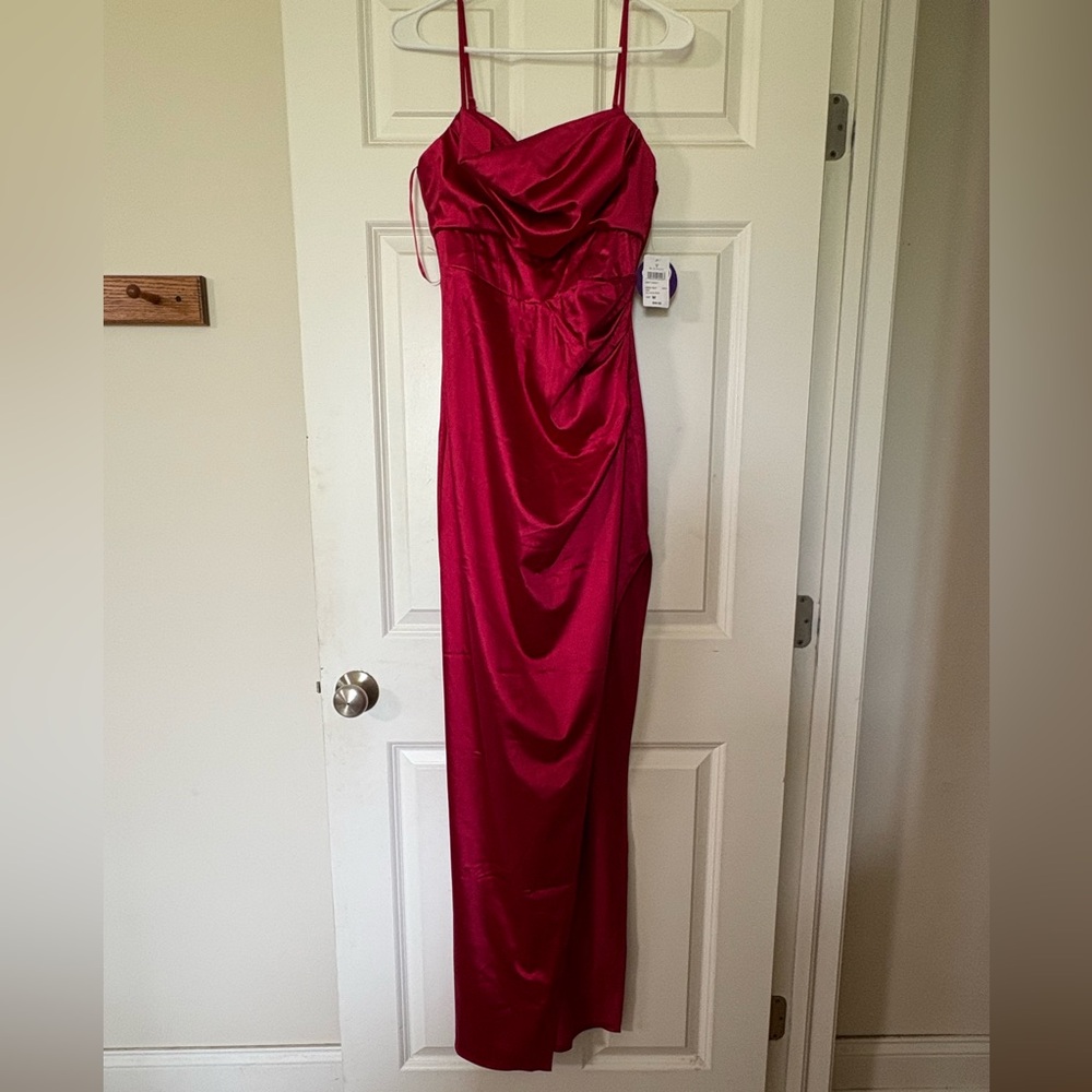 Windsor Vibrant Red Strapless Dress